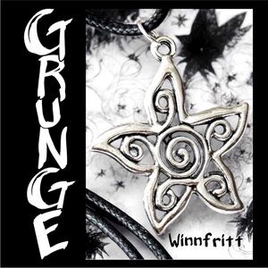 5 $8 Jewelry Items For $25!💫
Thank you, Winnfritt